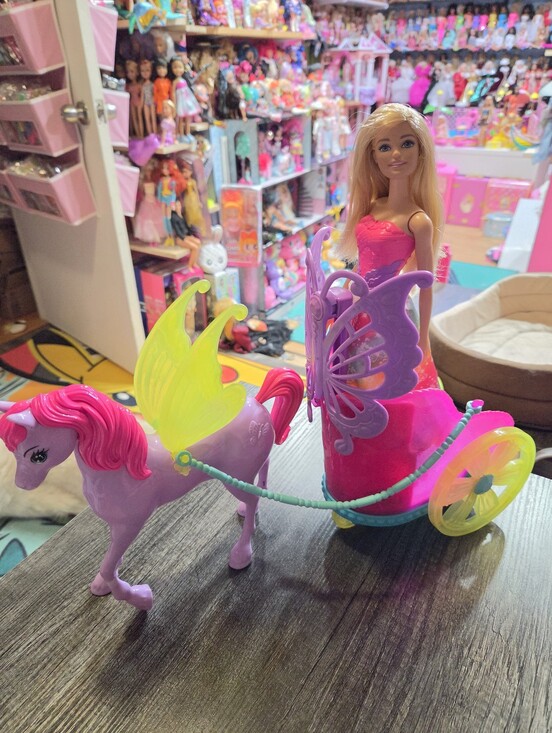 Barbie Other - 2019 Dreamtopia Fantasy Horse & Chariot Barbie Set